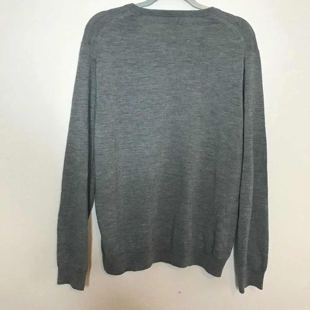 J crew men’s merino‎ wool grey v neck sweater